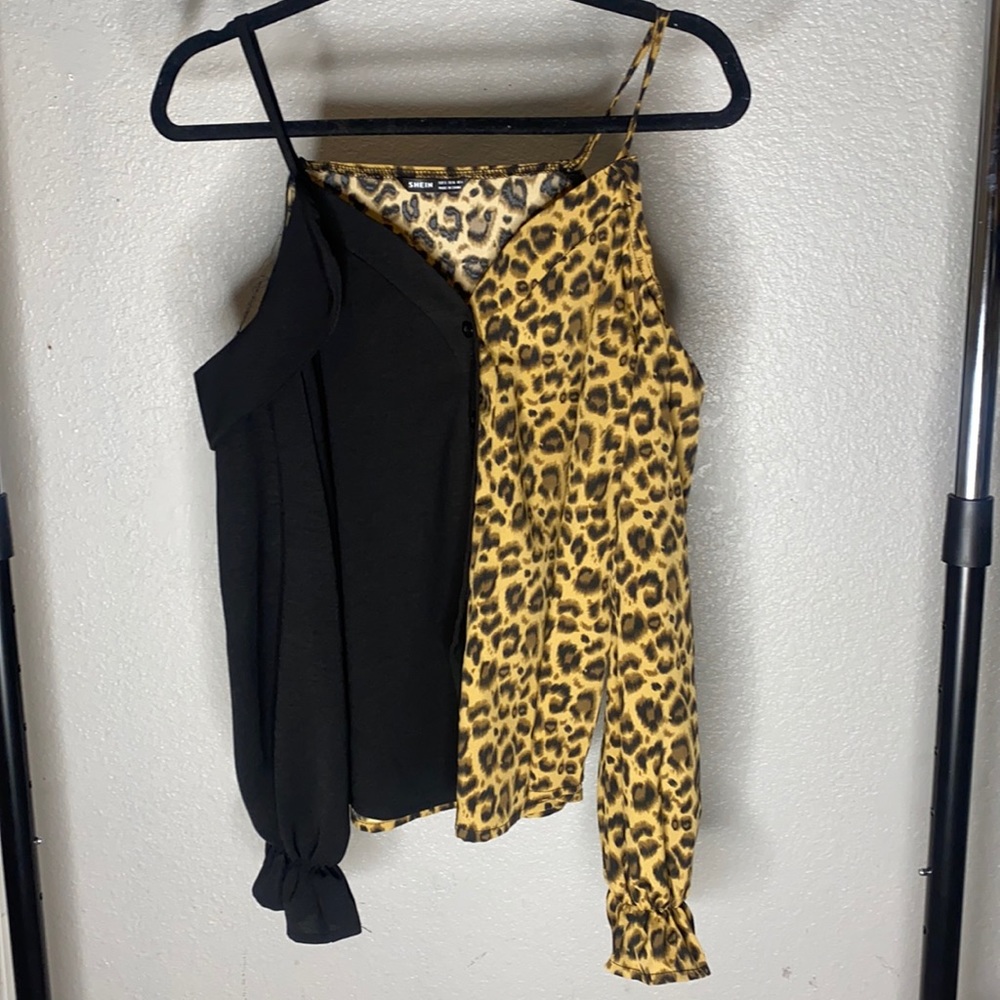 Leopard Panel Cold Shoulder Spliced Blouse